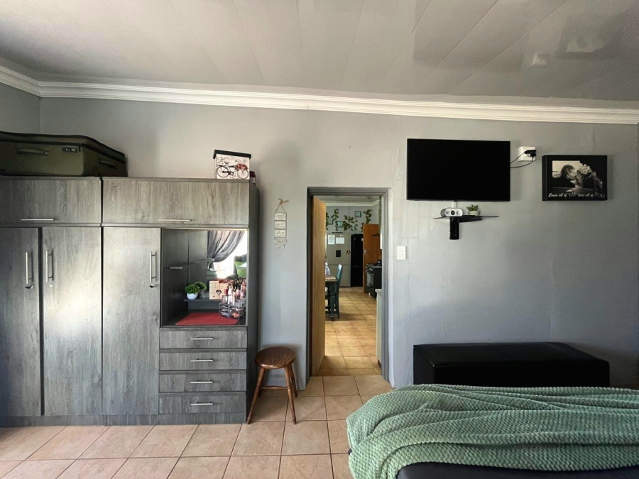 3 Bedroom Property for Sale in Upington Rural Northern Cape